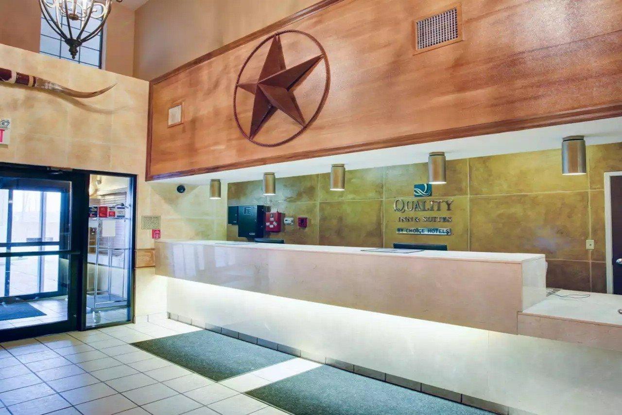 Quality Inn & Suites Airport Austin Kültér fotó