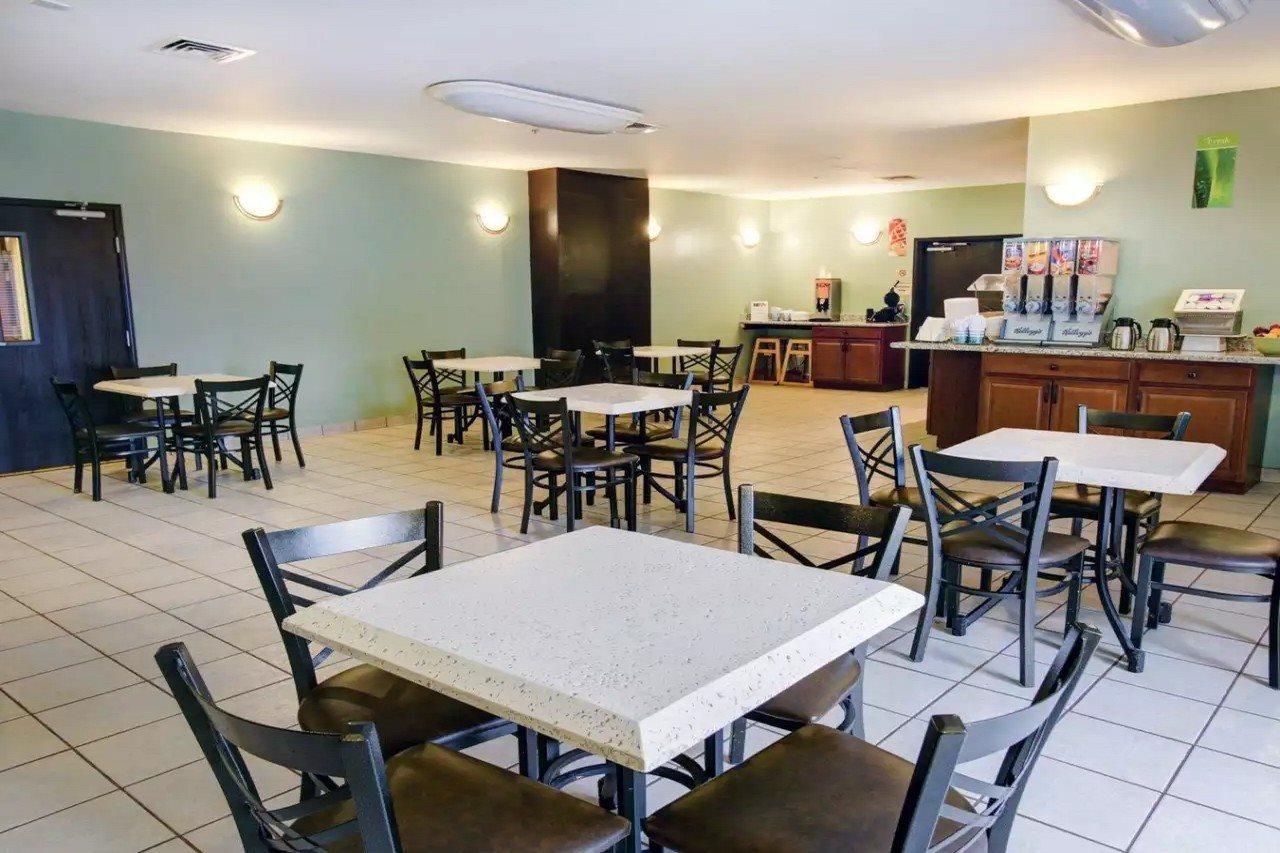 Quality Inn & Suites Airport Austin Kültér fotó