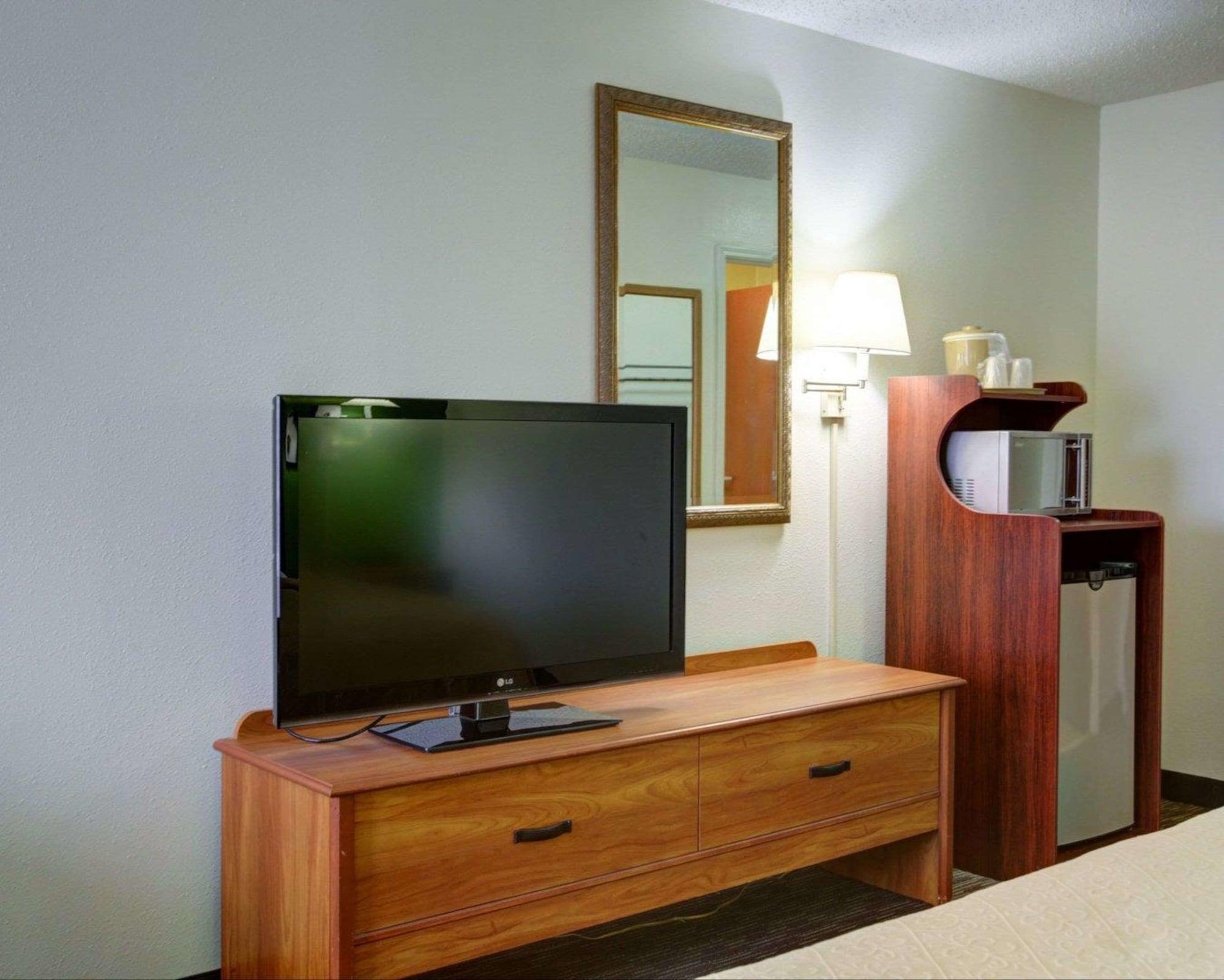 Quality Inn & Suites Airport Austin Kültér fotó