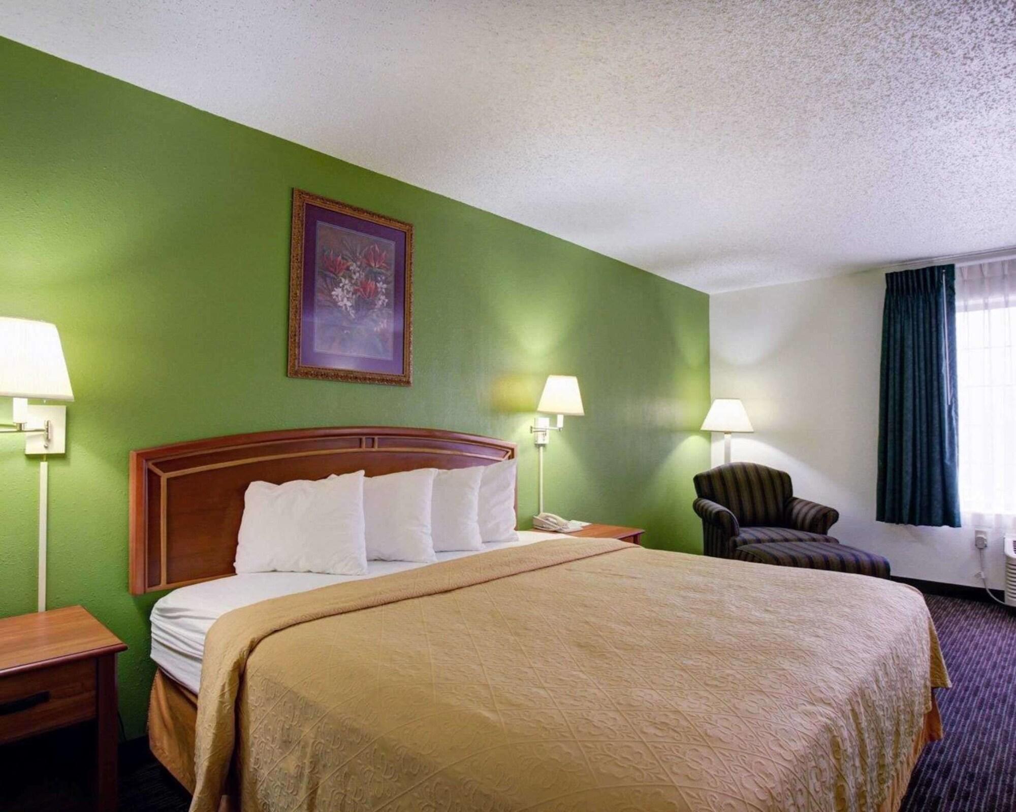 Quality Inn & Suites Airport Austin Kültér fotó