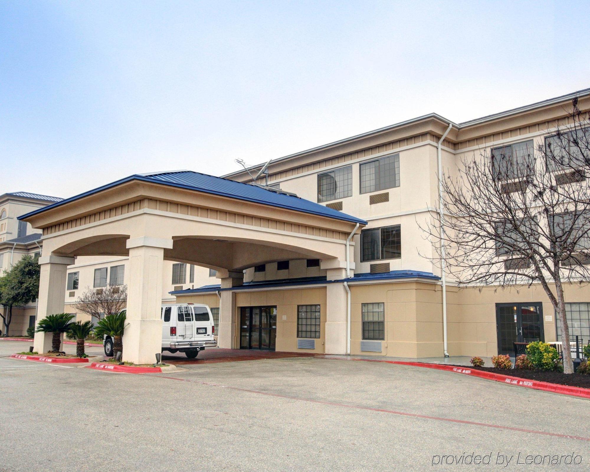 Quality Inn & Suites Airport Austin Kültér fotó