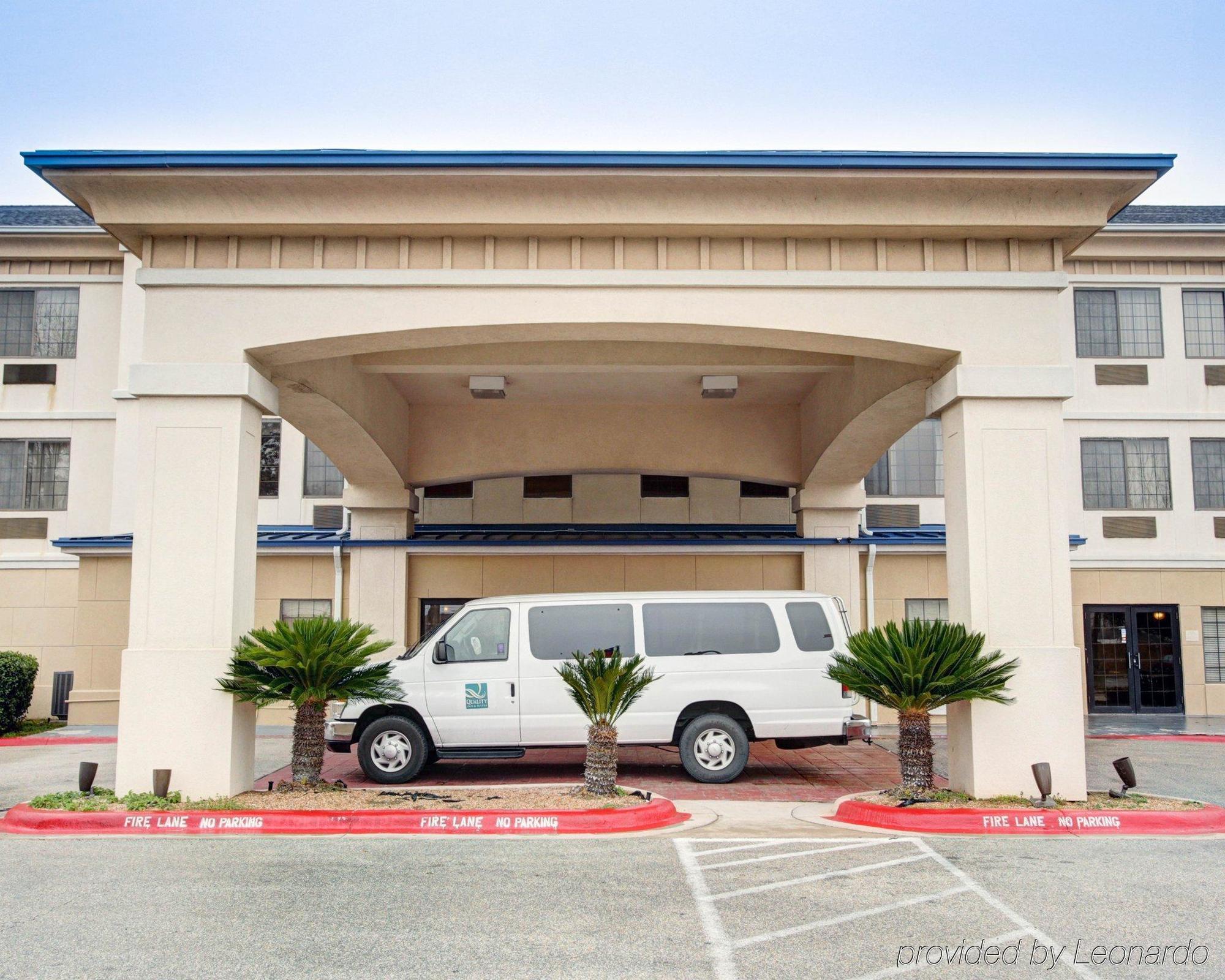 Quality Inn & Suites Airport Austin Kültér fotó