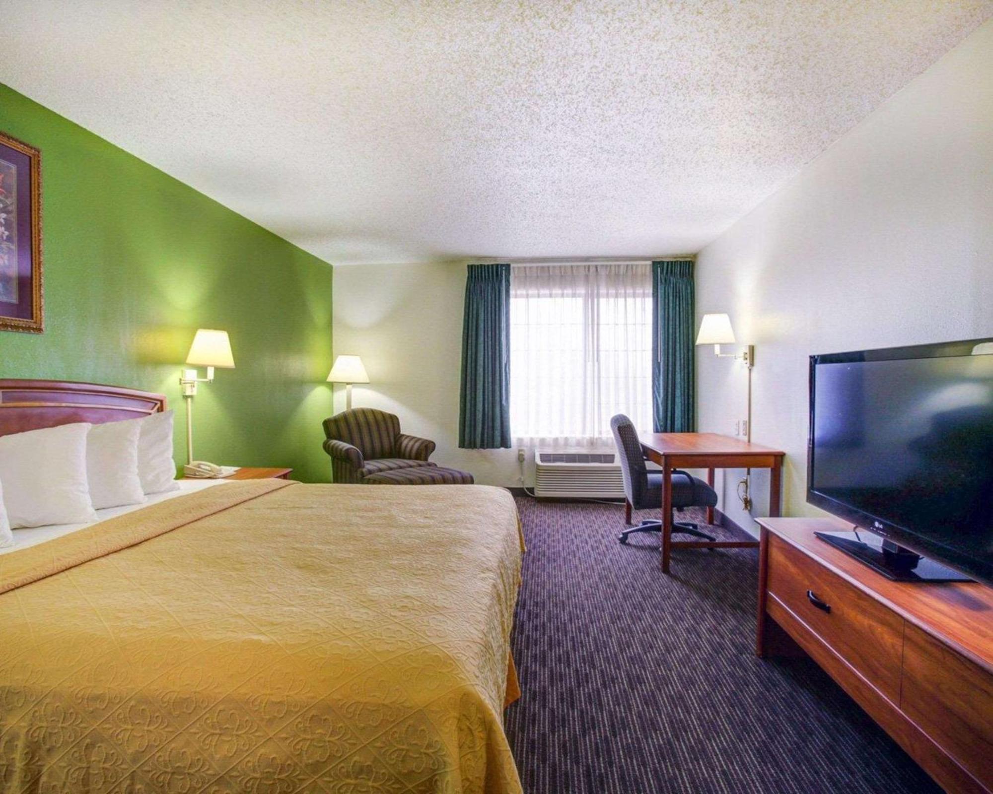 Quality Inn & Suites Airport Austin Kültér fotó