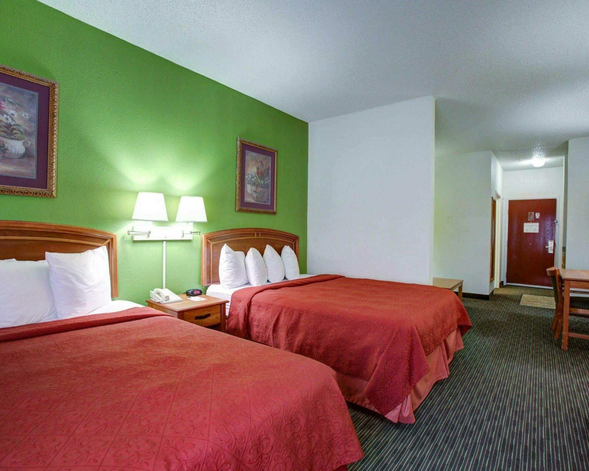 Quality Inn & Suites Airport Austin Kültér fotó